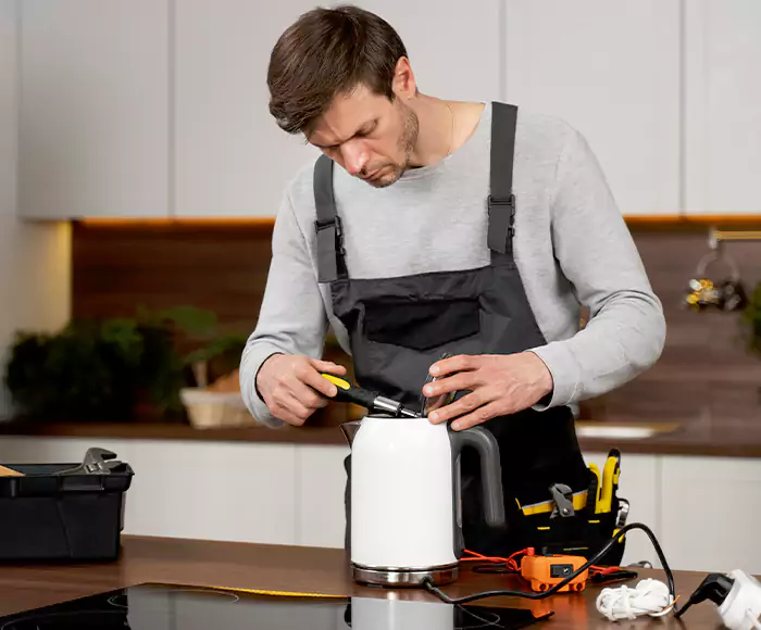 Skilled Blender Technicians: Your Small Appliance Repair Experts for Belchertown, MA